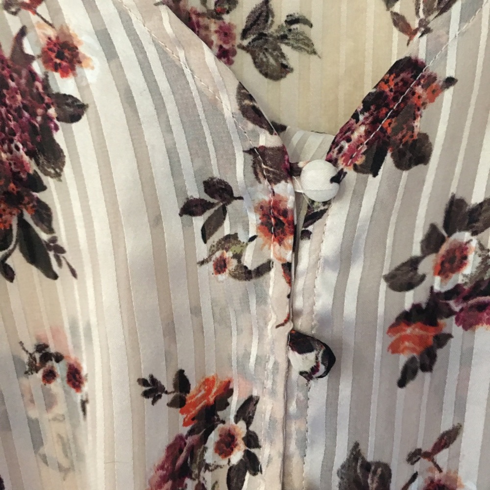 Moa Moa blouse. Size small. New - Picture 4 of 5